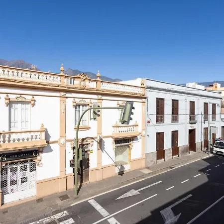 Ek Perez Caceres 아파트 *