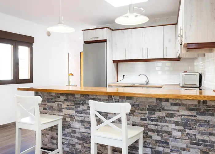 Ek Perez Caceres * 기마르